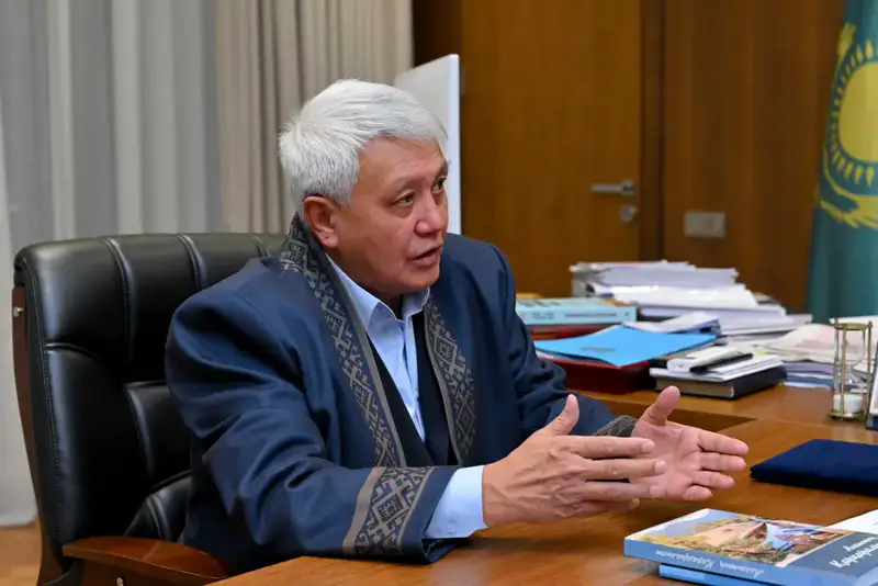 Аким области Берик Уали встретился с Ерболом Тилешовым для обсуждения языковой политики Астане