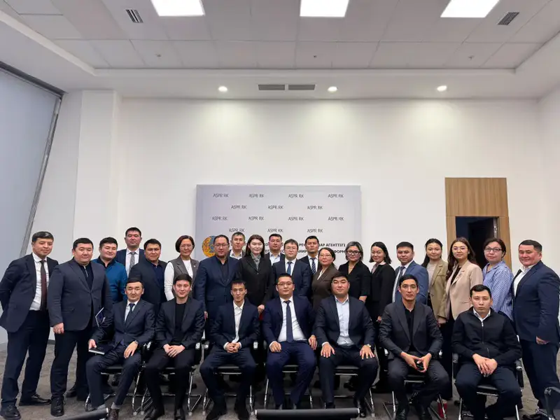 Лекция в АСПиР для магистрантов Академии управления Астане