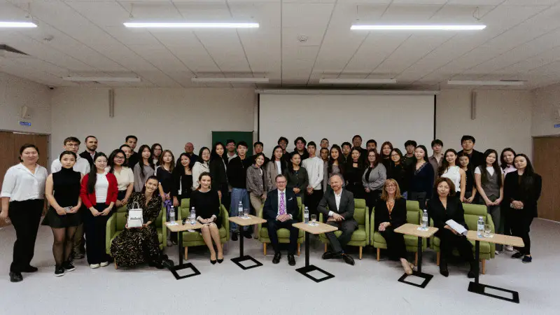 Казахстанский Нархоз и Queen’s University Belfast: Стратегическое сотрудничество через программу двойного диплома Астане