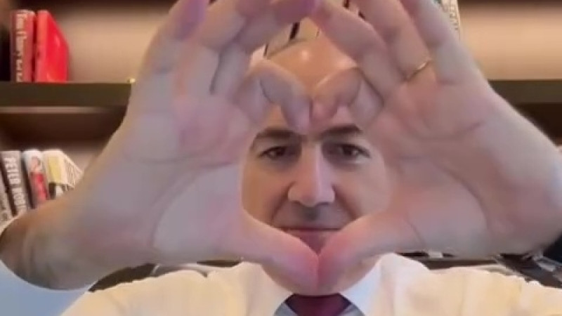 Министр иностранных дел Казахстана Ермек Кошербаев прокомментировал видео премьер-министра Армении Никола Пашиняна, опубликованное в социальных сетях. В ходе пресс-конференции он ответил на вопрос о 'вайбе' армянского лидера, подчеркивая важность дипломат Астане