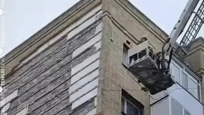 Обрушение кондиционера и облицовки в Астане: международный инцидент с пострадавшими Астане