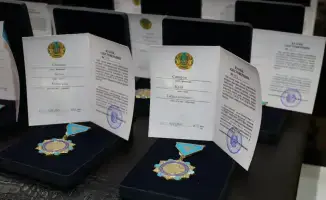 В Министерстве науки и высшего образования РК наградили ученых и лингвистов знаками «Ахмет Байтұрсынұлы» и «Ана тілін дамытуға қосқан үлесі үшін»