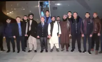 Казахстан отправил 13 врачей в Афганистан для оказания гуманитарной помощи