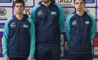 Казахстанская мужская сборная по стрельбе завоевала бронзовую медаль на чемпионате мира в Каире