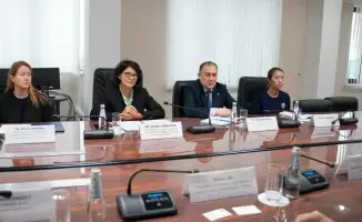 Влияние встречи председателя Комитета по правам интеллектуальной собственности с представителями Xiaomi на защиту интеллектуальных прав в Казахстане