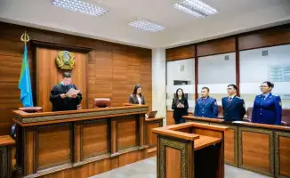 В Астане студенты стали свидетелями инсценировки судебного заседания по вопросам наркомании