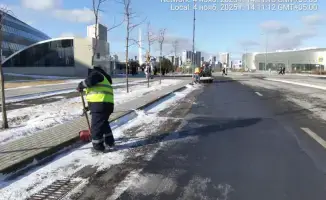 В Астане вывезли более тысячи кубометров снега за день