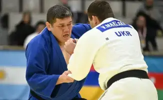 Казахстанские сурдо-борцы удачно выступили на турнире в Японии, завоевав две медали