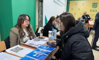 Международная ярмарка вакансий: более 50 работодателей встретились со студентами в Esil University