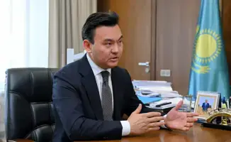 Аким области встретился с президентом Международного общества «Қазақ тілі» Рауаном Кенжеханулы