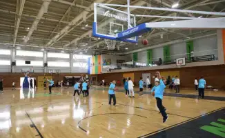 Аким Алматы акцентировал внимание на необходимости развития доступных спортивных и культурных пространств для молодежи