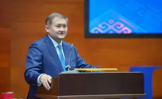 Студенты МГИМО в Казахстане получили билеты