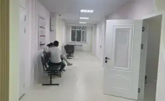 Реконструкция поликлиники и строительство нового корпуса детской клинической больницы в Ауэзовском районе Алматы: шаг к улучшению медицинских услуг для местных жителей.