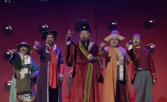 Юбилейный сотый сезон Национального театра имени Мухтара Ауэзова: театрализованное представление и интерактивная выставка