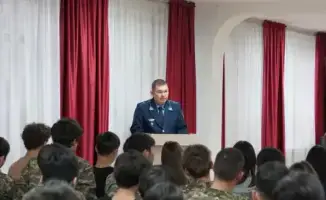 Диалоговая площадка 'Заң және жастар' прошла в высшем колледже КАСУ для студентов ВКО