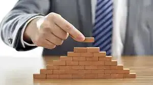 Финансовая пирамида «Warner Bros»: как обманутые инвесторы вернут свои средства из тени криптосчетов