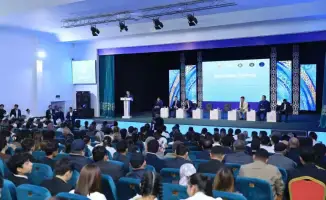 Молодежь Сайрама обсуждает закон и порядок на встрече