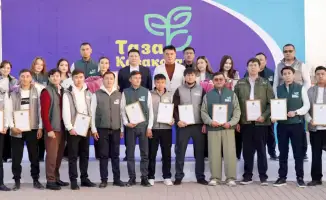 Молодежь Туркестана активно участвует в экопроектах и награждается за вклад в экологию