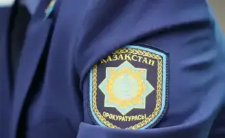 В Астане наказали виновных в повреждении остановочного павильона