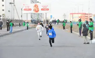 Марафон в Атырау отцы и сыновья 500 участников 600 тысяч тенге