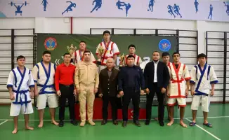 Алижан Ерсаев выиграл турнир по қазақ күресі в Астане