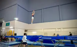 В Астане стартовал Открытый городской чемпионат по батутной гимнастике с участием 70 юных гимнастов