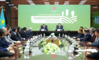 Награды аграриям Шымкента от Айдарбека Сапарова