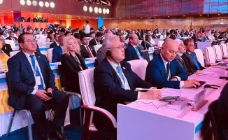 Шегай на саммите: инвестиции в будущее молодёжи!