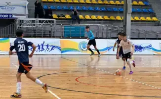 В Караганде завершился открытый турнир по мини-футболу, посвящённый Балапану Абенову