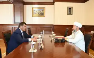 Встреча Верховного муфтия с акимом области: обсуждение религиозной стабильности и поддержки имамов