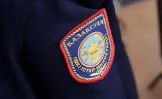 В Астане зафиксированы случаи вандализма: поврежден лифт и разбито стекло полицейского поста