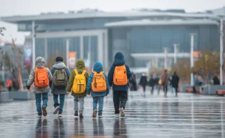 Школы на завтрак: как рестораны и ТРЦ стали образовательными учреждениями в южном Казахстане