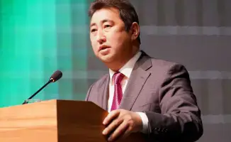 Сапаров обсудил биологические угрозы в Москве