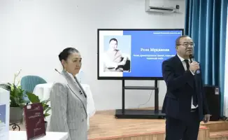В Астане состоялась лекция международно признанной писательницы и драматурга Розы Мукановой