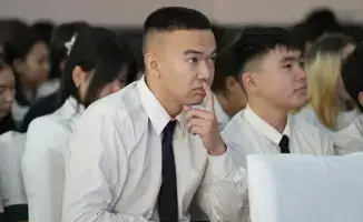 Беречь лес – обязанность каждого поколения: в Семее провели экологическую лекцию для студентов