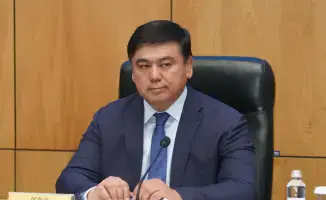 На внеочередной сессии маслихата Туркестанской области депутаты закладывают кирпичи будущего: восемь ключевых решений для социального прогресса