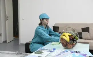 Конкурс навыков уборки в колледже: студенты демонстрируют профессионализм в 'Год рабочих профессий'