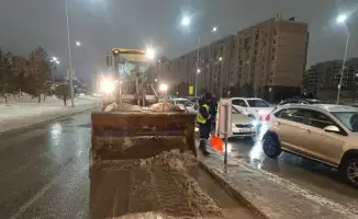 Снегоуборочные работы в Астане 1143 единицы спецтехники
