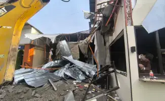 В Ауэзовском районе Алматы демонтированы 114 несанкционированных торговых объектов и 53 силомера для поддержания порядка.