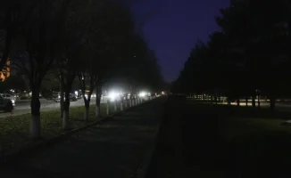 Жители Астаны и Алматы требуют освещения аллей: безопасность на первом месте