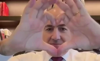 Министр иностранных дел Казахстана Ермек Кошербаев прокомментировал видео премьер-министра Армении Никола Пашиняна, опубликованное в социальных сетях. В ходе пресс-конференции он ответил на вопрос о 'вайбе' армянского лидера, подчеркивая важность дипломат