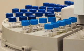 Вакцины под прицелом: общественник запустил сигнал SOS в посольство США о коррупционных схемах в Минздраве