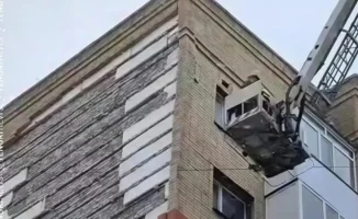 Трагедия в Астане: два фельдшера среди пострадавших при обрушении кондиционера и облицовки девятиэтажного дома, состояние одного из них крайне тяжелое