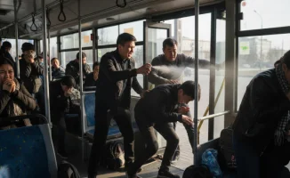 Социальная тревога: инцидент с распылением газового баллончика в автобусе Астаны поднимает вопросы о безопасности общественного транспорта