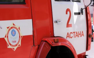 Пожар на рынке в Астане: пожарные работают по повышенному рангу, сообщает МЧС