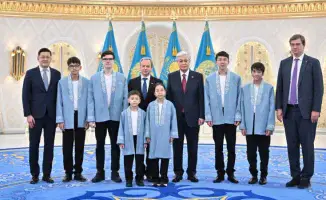 Токаев встретился с юными шахматными чемпионами: вдохновение и поддержка для будущих звезд