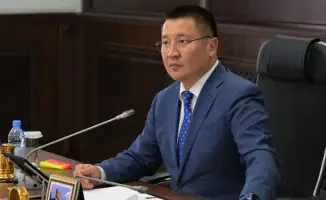 Аким Павлодарской области Асаин Байханов: шутки в Threads вызывают смешанные реакции казахстанцев