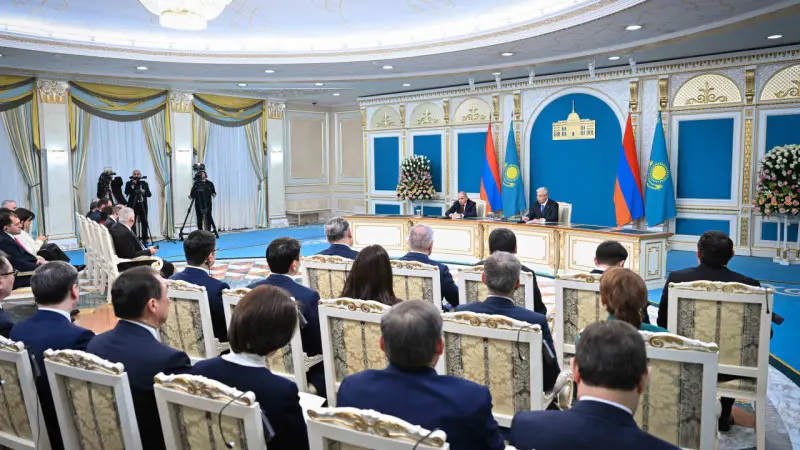 Казахстан и Армения: Два сердца, бьющиеся в унисон – Токаев и Пашинян о крепких связях и взаимной симпатии Астане