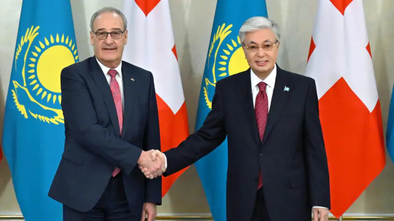 Касым-Жомарт Токаев провел переговоры с вице-президентом Швейцарии Ги Пармеланом Астане