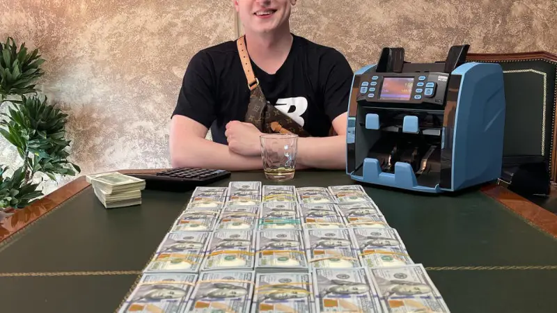 Казахстан объявил международный розыск для белорусского блогера Mellstroy с вознаграждением за информацию о его местонахождении Астане